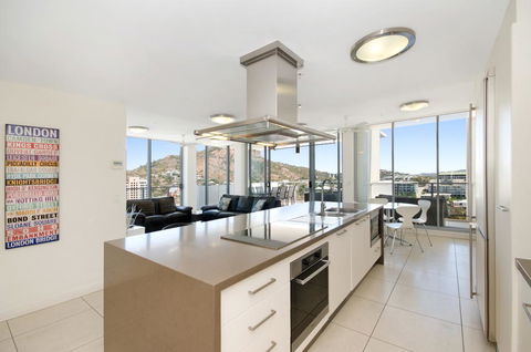 Direct Hotels - Dalgety Apartments - Accommodation VIC 1