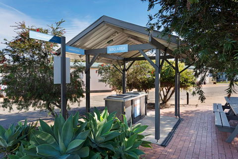 Discovery Parks - Forster - Accommodation VIC 3