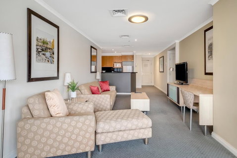 DREAM HARBOUR VIEW 2 BRM // GYM, POOL And PARKING - Accommodation VIC 3