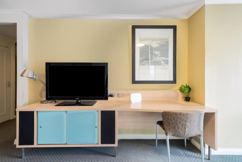 DREAM HARBOUR VIEW 2 BRM // GYM, POOL And PARKING - Accommodation VIC 2