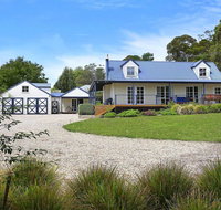 Duncraig House - open fireplace spa pet friendly - Accommodation VIC