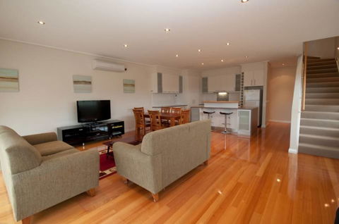 Eastern Beach - Accommodation VIC 0