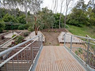 Eastern Beach - Accommodation VIC 3