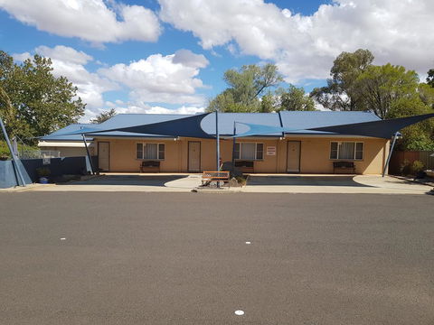 Edward Parry Motel And Apartments - Accommodation VIC 2