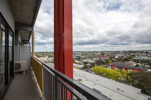 Elegant 2BR@Footscray Station - Accommodation VIC 3