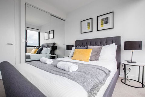 Elegant 2BR@Footscray Station - Accommodation VIC 2