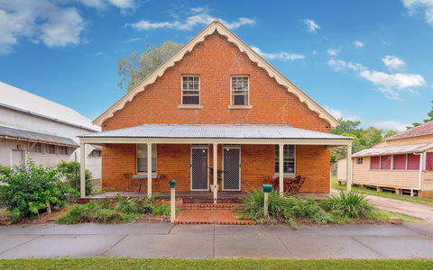 Eliza 1875 Red Brick Duplex Townhouse - Accommodation VIC 0