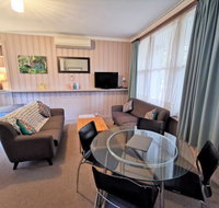 Elm Lodge Bright - Accommodation VIC