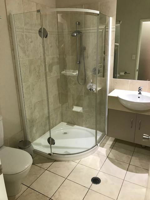 Emerald Executive Apartments - Accommodation VIC 3