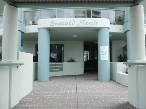 Emerald Sands Holiday Apartments - Accommodation VIC 1
