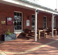 Emeu Inn Bed  Breakfast - Accommodation VIC