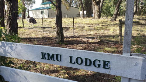 Emu Lodge Country Retreat - Accommodation VIC 2