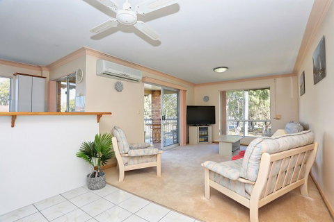 Enjoy Sunsets And Waterviews From Your Private Balcony - Accommodation VIC 1