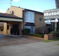 Estelle Kramer Motel - Accommodation VIC