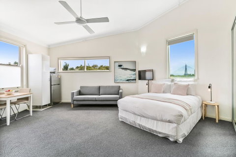 Excelsior Serviced Apartments - Accommodation VIC 0