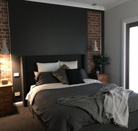 Executive Villa private 2 bedroom in ideal location - Accommodation VIC