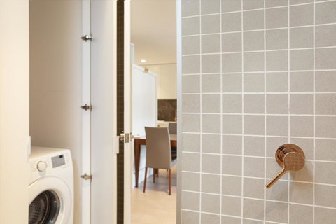 Explore Sydney From A Beautiful Leafy Haven - Accommodation VIC 1