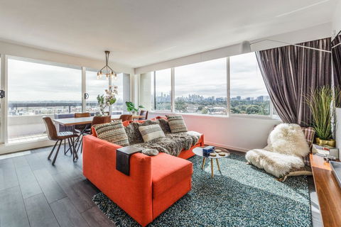 Exquisite 2 Bed Apartment With Beach & City Views - Accommodation VIC 0