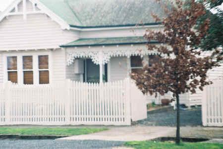 Eyre House - Accommodation VIC 2