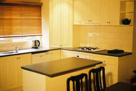 Eyre House - Accommodation VIC 1