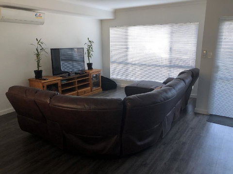Falcon Bay 4x4 Townhouse - Accommodation VIC 1