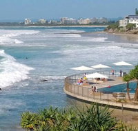 Family Romance Fun on Kings Beach - Accommodation VIC