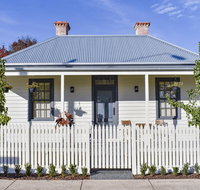 Farmers Arms Heritage Cottage - Accommodation VIC