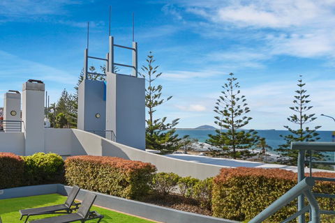 FAVOURITE GET-AWAY ON THE BEACHFRONT - Accommodation VIC 3