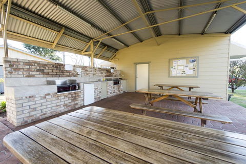 Fossickers Tourist Park - Accommodation VIC 0