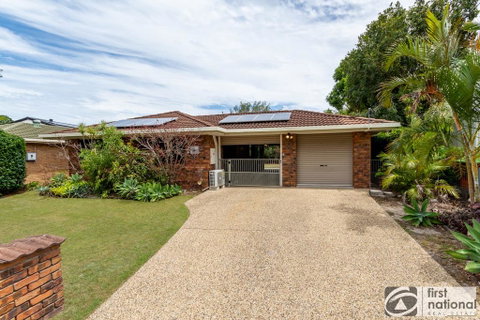 Freshly Revovated Dog Friendly House Walking Distance To Waterfront! - Accommodation VIC 2