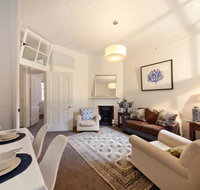 FUN TIMES in HUGE house 1 minute to SYDNEY HARBOUR - Accommodation VIC