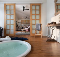 Gables Bend Spa Villa - Accommodation VIC
