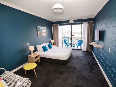 Gilligan's Backpacker Hotel & Resort Cairns - Accommodation VIC 2