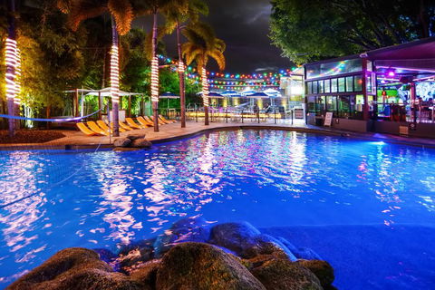 Gilligan's Backpacker Hotel & Resort Cairns - Accommodation VIC 1