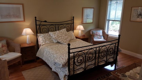 Glenburn House - Accommodation VIC 3