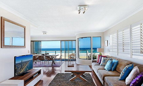 Gold Coast Beachfront Mansion - Accommodation VIC 0