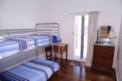 Hampstead, 32 Main Street - Accommodation VIC 1