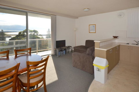 Headlands 9 1 Clarence Street - Accommodation VIC 3