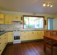 Hi View 18 Dulconghi Street - Accommodation VIC