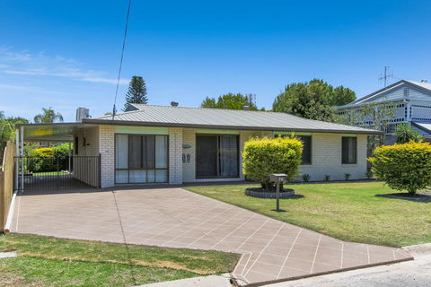 Hibiscus Holiday Home - Accommodation VIC 3