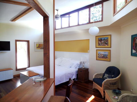 Hilltop B&B - Accommodation VIC 1