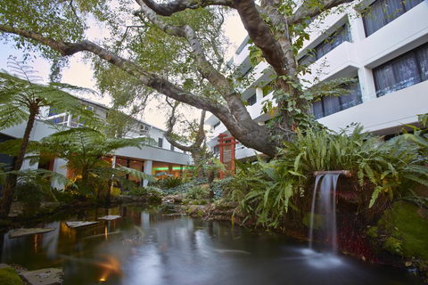 Holiday Inn Warwick Farm - Accommodation VIC 1