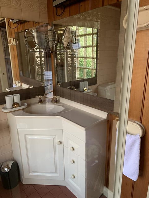 Holly Cottage - Accommodation VIC 0