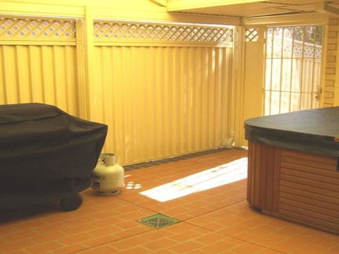Home Away From Home - Accommodation VIC 1