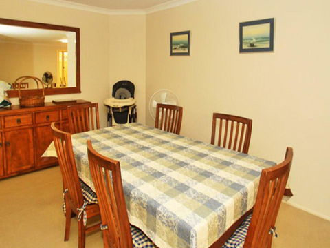 Home Away From Home - Accommodation VIC 3