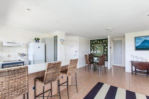 Home Away From Home With Sweeping Ocean Views - Unit 12, 60 Peregian Esplanade - Accommodation VIC 3