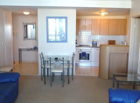 Homebush Bay Self-Contained Modern Two-Bedroom Apartments (BEN) - Accommodation VIC 3