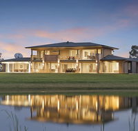 Jolong Park Club House - Accommodation VIC