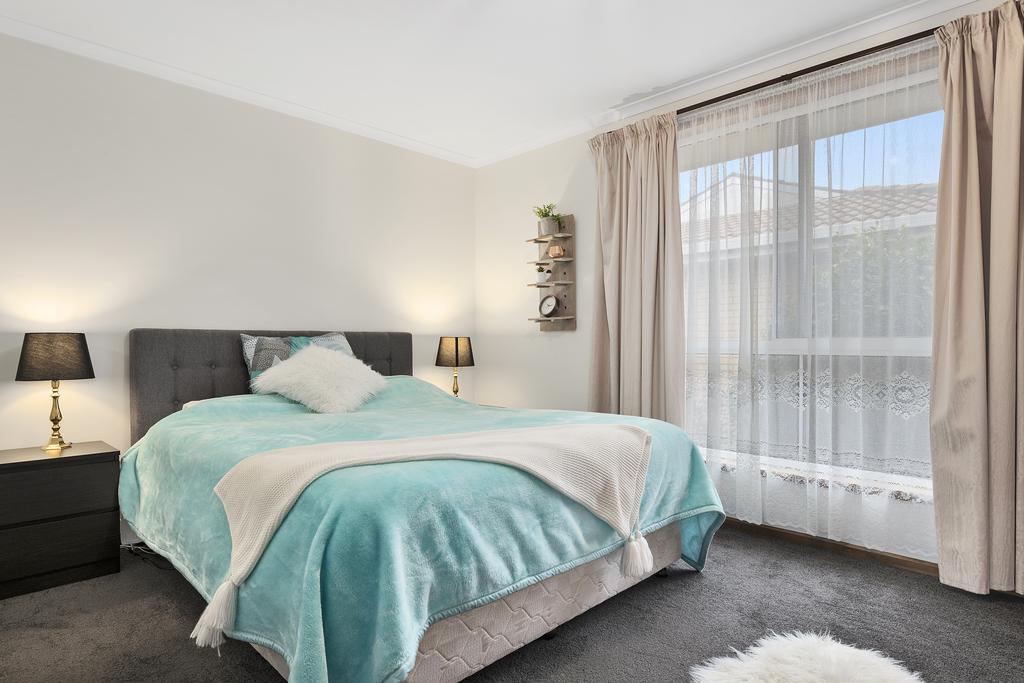 Cooee TAS Accommodation VIC