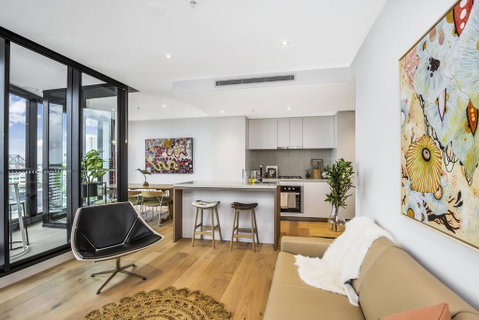 KOZYGURU FORTITUDE VALLEY DESIGNER GRADE 2 BED APT FREE PARKING QFV179-1401 - Accommodation VIC 0